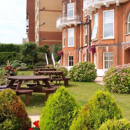 Hotel Victoria Lowestoft Exterior photo